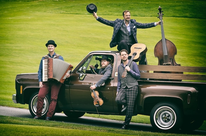 Das Tyrol Music Project (TMP) ist ein im Jahr 2014 gegründetes, vierköpfiges Akustik-Ensemble ...