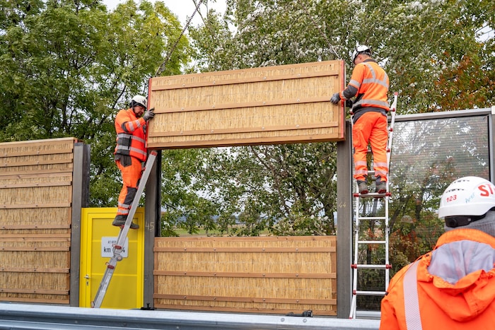 Das letzte Element wurde bereits eingehängt, die Bauarbeiten sind abgeschlossen.