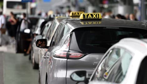 Am Hauptbahnhof in Linz war Frau W. in ein Taxi eingestiegen, weil sie es sehr eilig hatte.