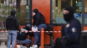 Der Angriff am Freitag in der Nähe von Paris dürfte rassistisch motiviert gewesen sein. Ein Mann ...