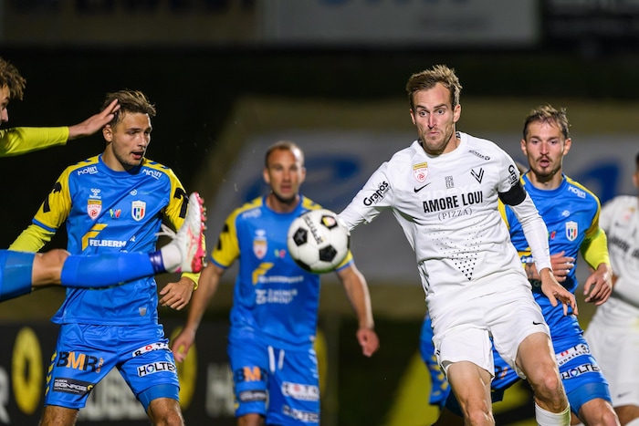 Fabian Schubert (re.) traf für Voitsberg in Wels gleich viermal!
