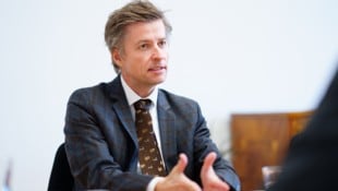 Eva Manhart Franz Wolf, Direktor des Österreichischen Integrationsfonds, über Werte, Schule und Islam.