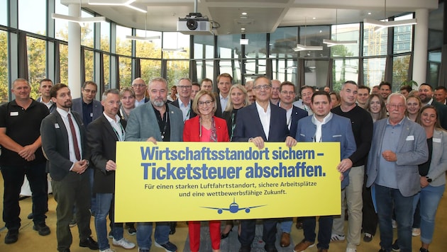 Das Aus der Flugabgabe fordern Betroffene. „Es stehen viele Jobs auf dem Spiel“, warnen sie im ...