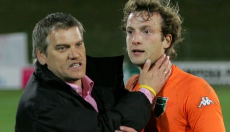 Ernst Baumeister mit Wacker-Kicker Ferdinand Feldhofer.