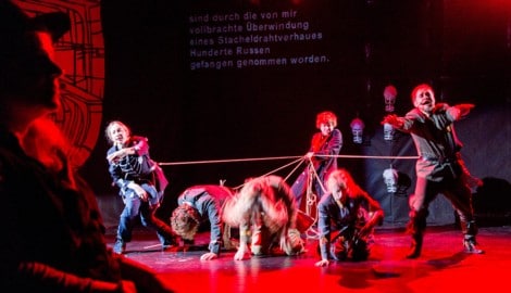 „Rattensturm“ beim klagenfurter ensemble.