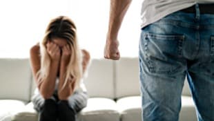 Geld für Projekte gegen Gewalt an Frauen ist Mangelware.