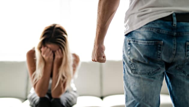 Geld für Projekte gegen Gewalt an Frauen ist Mangelware.