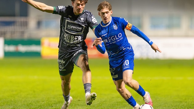 Schwaz holte mit Kapitän Florian Tipotsch (r.) den siebten Sieg in Folge.