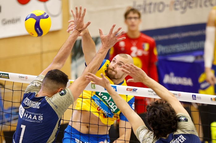 Noel Krassnig und Aich/Dob gewannen in Runde eins in Hartberg mit 3:0.