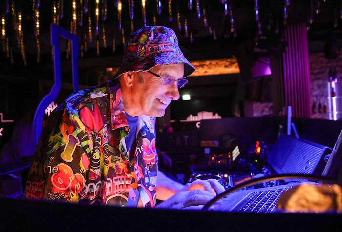 DJ Rebhan legte die Hits von damals auf.