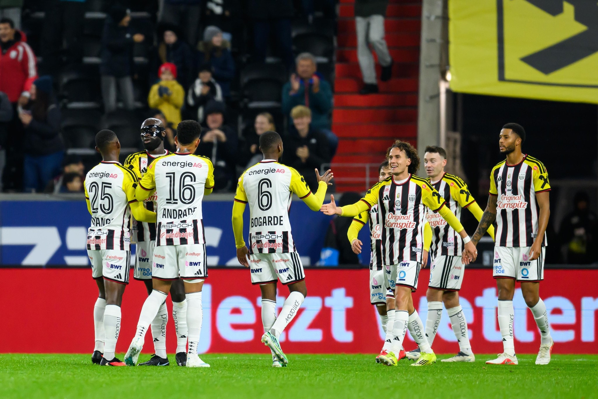 Play Bull Riding Bundesliga Live Updates - LASK vs. Red Bull Salzburg LIVE starting at 5 ...