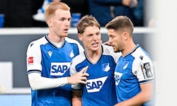 Alexander Prass (mi.) spielte eine starke Partie, sah nach einem Torjubel aber die Gelb-Rote ...
