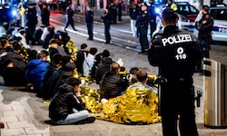 Halloween 2022 in Linz: Die Chaoten wurden eingekesselt, es gab neun Festnahmen