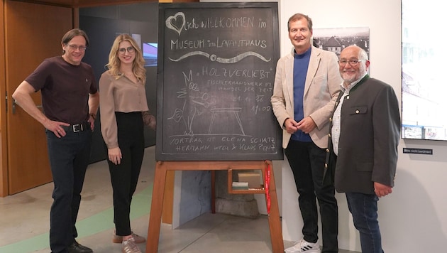 Museums-Leiter Christian Bachhiesl mit den Tischlermeistern Elena Schatz, Klaus Penz und Hermann ...
