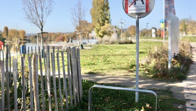 Die Hundeverbotsschilder lassen Emotionen hochgehen