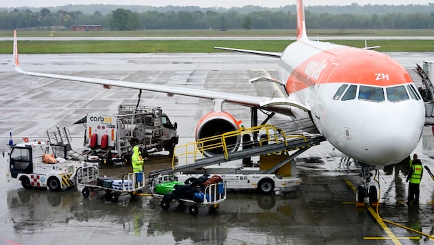 Die Easyjet-Maschine hob ohne die Koffer der Passagiere ab. (Symbolbild)