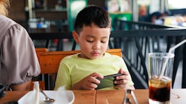 Sardische Restaurants wollen Eltern und Kinder wieder näher zusammenbringen.