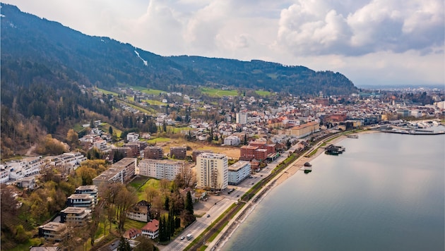 Das Bodenseeufer bei Bregenz
