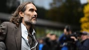 Russell Brand wies die Gewaltvorwürfe gegen ihn vor dem Londoner Gericht zurück.