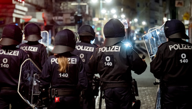 Die Polizei ist laut eigener Aussage für das bevorstehende Halloween-Wochenende gewappnet (im ...