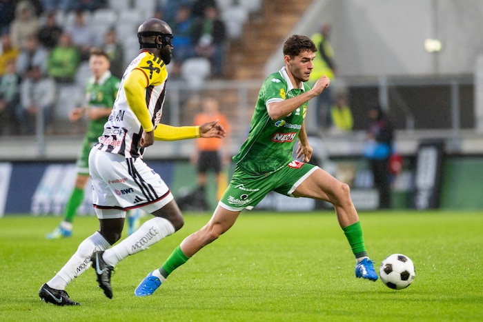 Dion Kacuri (r.) wird in die Startelf zurückkehren.