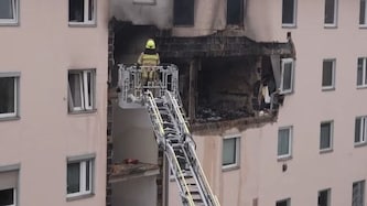 Nach einer Explosion in Regensburg werden noch zwei Menschen vermisst.