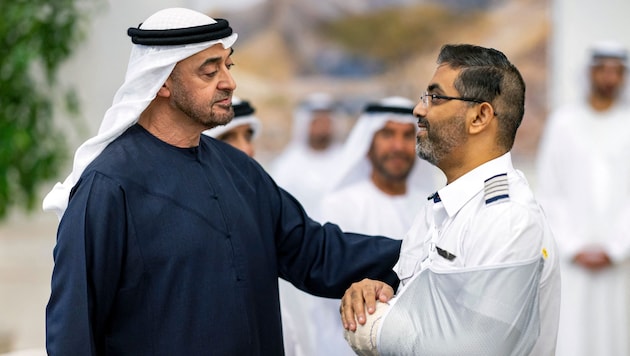 Scheich Mohammed bin Zayed Al Nahyan würdigte den Einsatz des indischen Pilotens während des ...