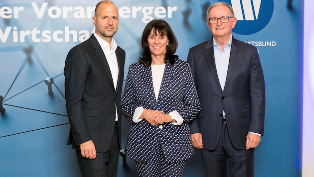 Marco Tittler (l.) mit Martha Schultz und Karlheinz Kopf.