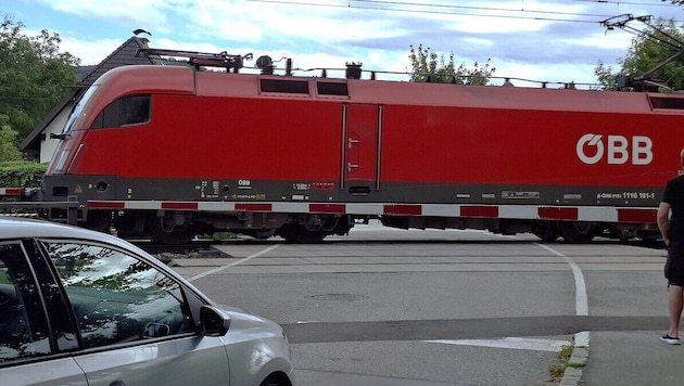 Die Schlossallee wird am Montag wieder für den Verkehr freigegeben.