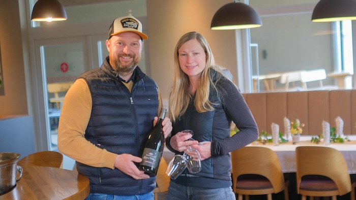 Anneliese und Jürgen Lederhilger (re.) übernahmen 2013 das Brandleitnergut in Neuhofen und ...