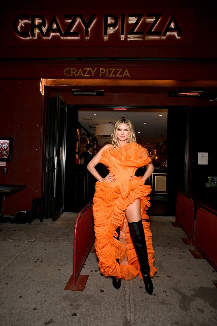 Heidi Klum ist nicht umsonst die „Queen of Halloween“: Die 53-Jährige weiß einfach, wie man sich ...