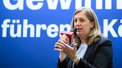 Eibinger-Miedl will den Spartag umbenennen und Kindern „bessere Startchancen“ geben.
