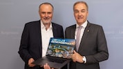 Hans Peter Doskozil und Landesrat Leonhard Schneemann (SPÖ) präsentierten das neue „Digitale ...