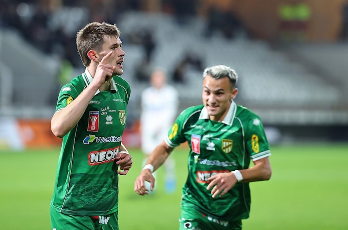 Lenn Jastremski (l.) war der Matchwinner mit seinen zwei Toren.