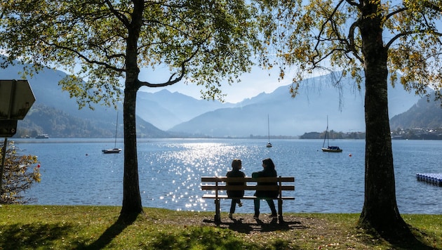 Trauerspaziergang am See: Beim Gehen vergeht oft auch das Gefühl der Hilflosigkeit.