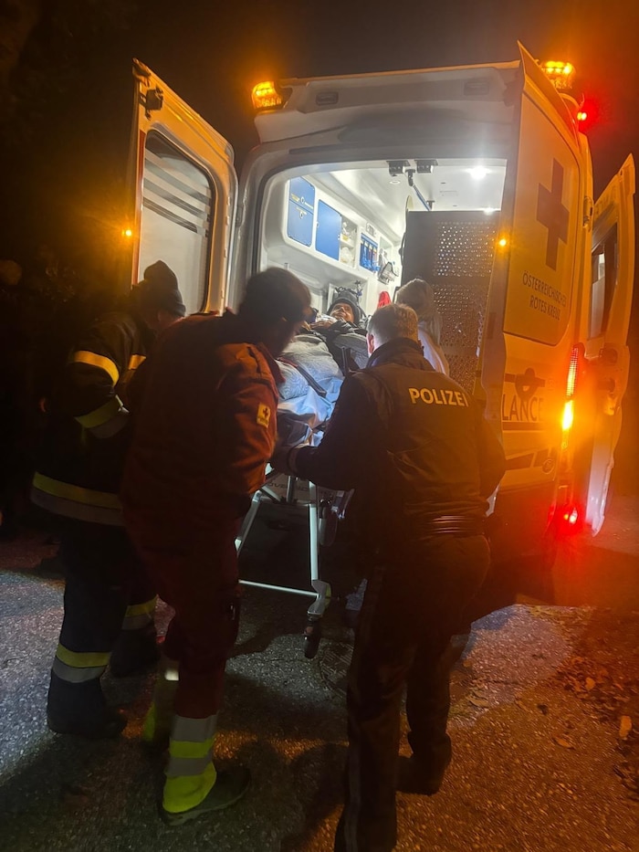 Die 89-Jährige wurde der Rettung übergeben.