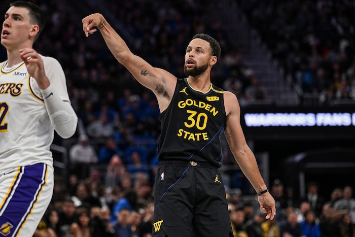 Steph Curry führte Golden State zu einem Sieg gegen die Lakers.