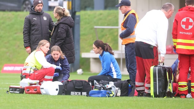Valentina Akrap and Christina Gierzinger had to be treated by the emergency medical team for ...