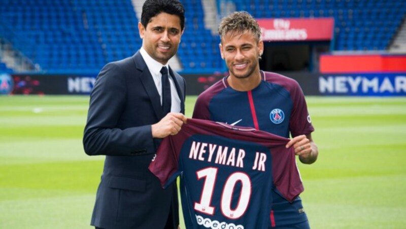 PSG-Scheich Nasser Al-Khelaifi mit seinem Superstar Neymar (Bild: GEPA)