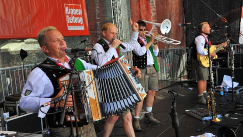 Die Edlseer sorgen für den musikarlischen Genuss beim "Krone"-Fest-Frühschoppen (19. August). (Bild: Horst Einöder)