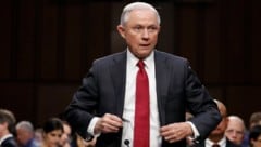 Mit Sessions war Trump „äußerst unzufrieden“. (Bild: AP)