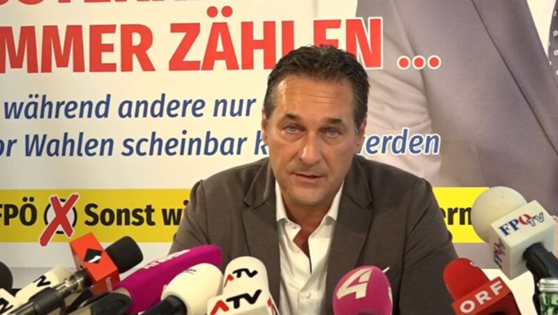 FPÖ-Chef Strache wird Robert Lugar am Freitag als neuen Kandidaten präsentieren. (Bild: facebook.com/HCStrache)