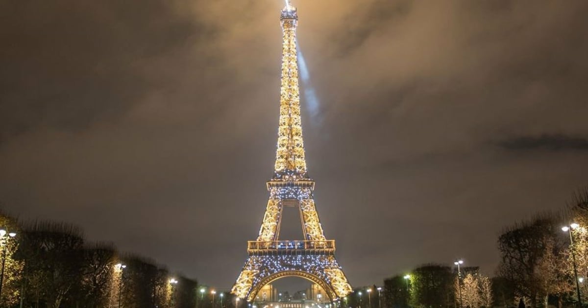 Bei Spielen in Paris Olympisches Feuer soll auf dem Eiffelturm