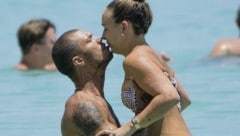 Im Liebesurlaub von Chloe Green und Jeremy Meeks geht's ordentlich zur Sache. (Bild: www.PPS.at)