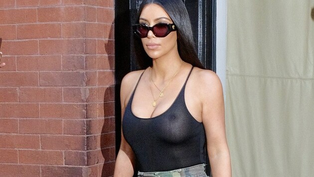 Kim Kardashian mag's obenrum auch gern luftig. (Bild: www.PPS.at)