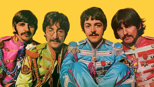 Ringo, John, Paul und George in ihren „Sgt. Pepper“-Uniformen. (Bild: Universal Music/Apple Corps Ltd.)