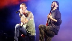 Chester Bennington (li.) und Mike Shinoda im Jahr 2014 (Bild: Owen Sweeney/Invision/AP)