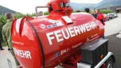 Für die Flugpolizei wurde ein Kerosintank mit 990 Litern in Scharnstein aufgestellt. (Bild: laumat.at / Matthias Lauber)