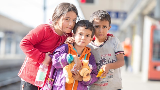 Sie sind alleine und brauchen Hilfe: Die Suche nach Unterkünften für Flüchtlingskinder geht weiter (Bild: fotokerschi e.U. Werner Kerschbaummayr, Weilling 12, 4490 St. Fl)