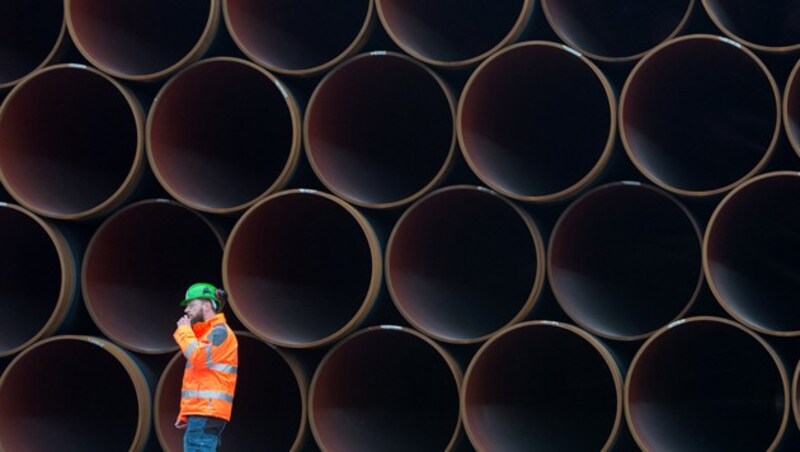 Stahlrohre für die Ostsee-Gaspipeline Nord Stream 2 auf der deutschen Insel Rügen (Bild: APA/dpa-Zentralbild/Stefan Sauer)